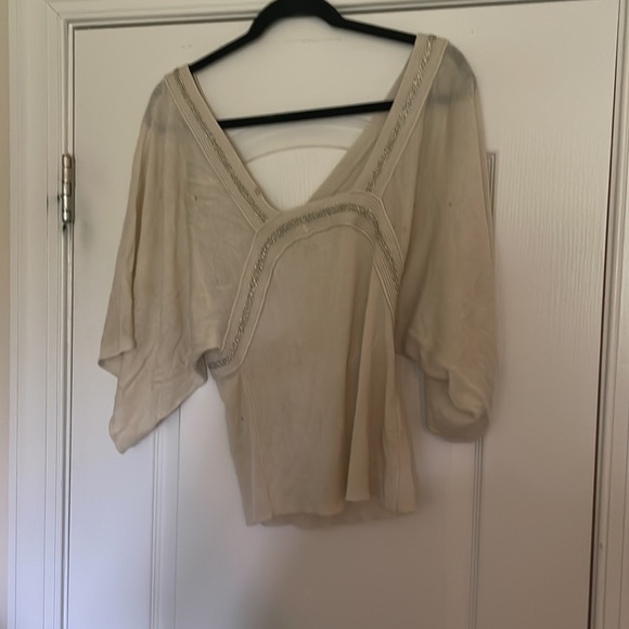 Cream and silver W off the shoulder sweater - Picture 2 of 3